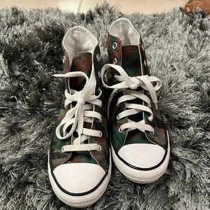 fun camo converse